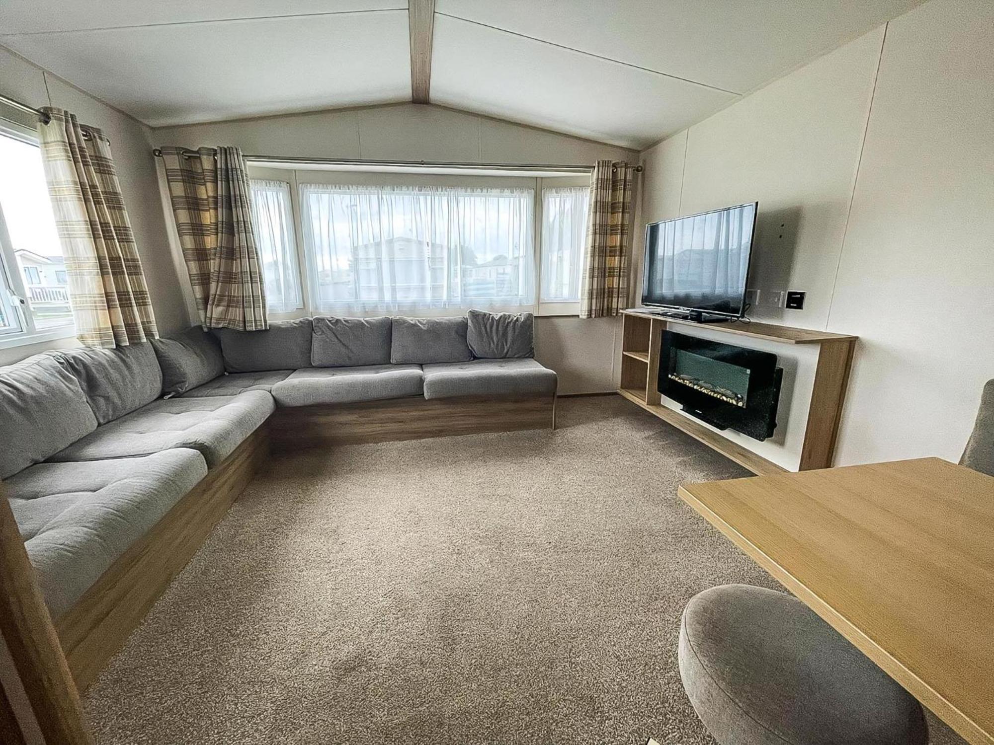 Superb 6 Berth Caravan At St Osyth Beach, Near Clacton-On-Sea Ref 28008Mc Ngoại thất bức ảnh